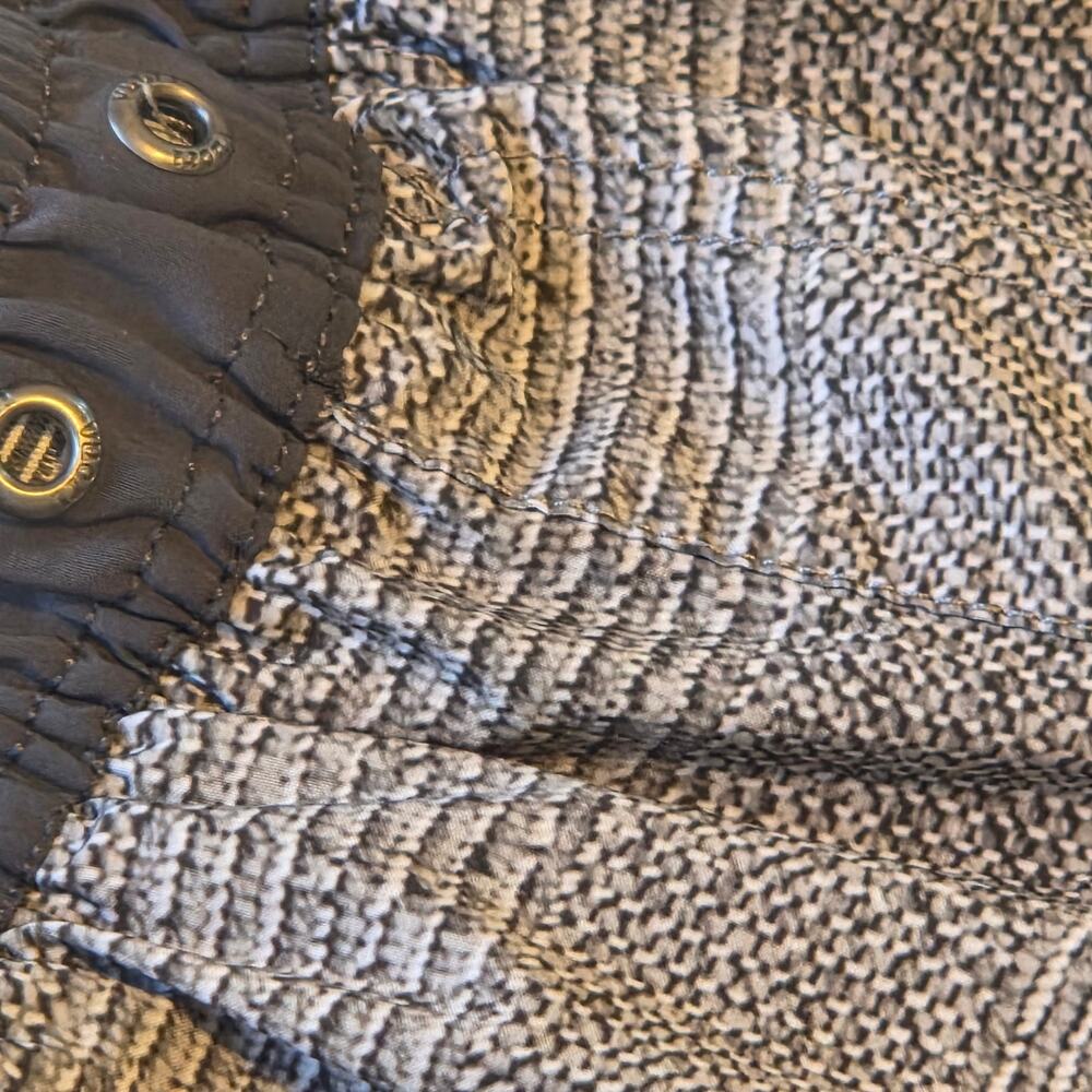 Vuori Kore Shorts Men S or XS Gray Plaid Lined Missing Drawcord Running Jogging - Picture 8 of 8